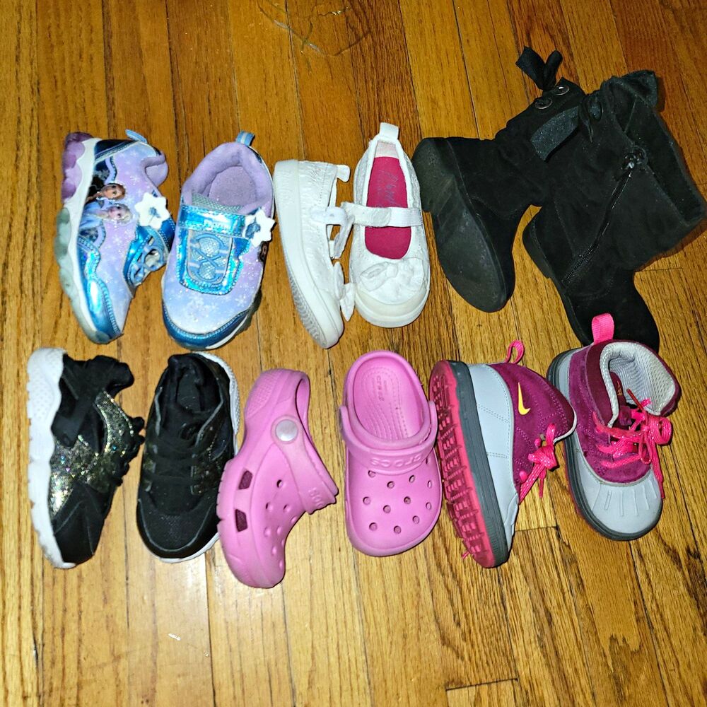bundle of sz 7/8 toddler Girls shoes Frozen,crocs, Nike winter boots fall boots